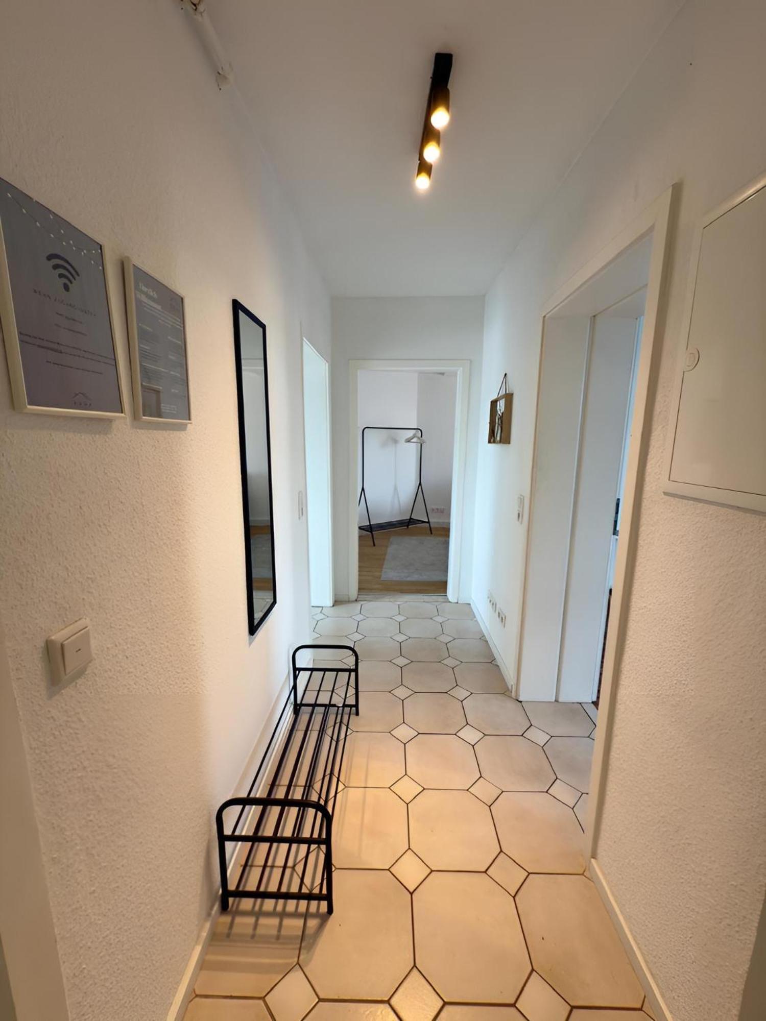Raha Apartments - Ihr Komfortables Zuhause - Garten - Vollausstattung - Balkon - Parkplatz Kassel Exterior photo